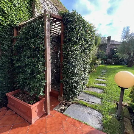 Degli Ulivi Con Piscina فندق *